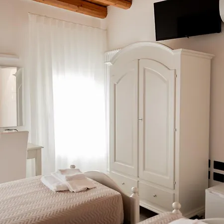 Locazione Turistica Petitepomme Πανσιόν 3*